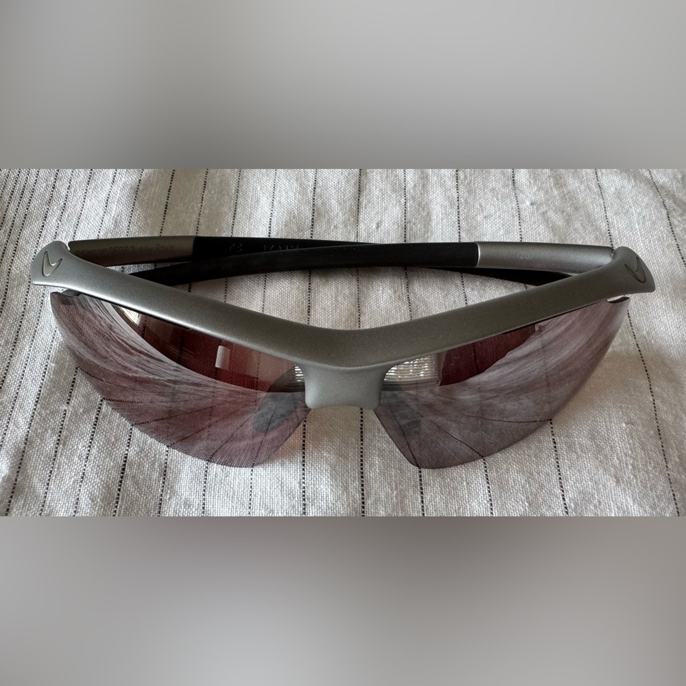 NIKE Siege 2 Athletic Training Sunglasses